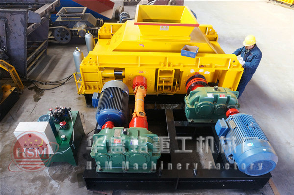 ��݁����C